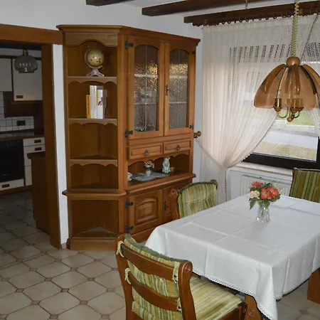 Ferienwohnung Lennestadt 아파트 *